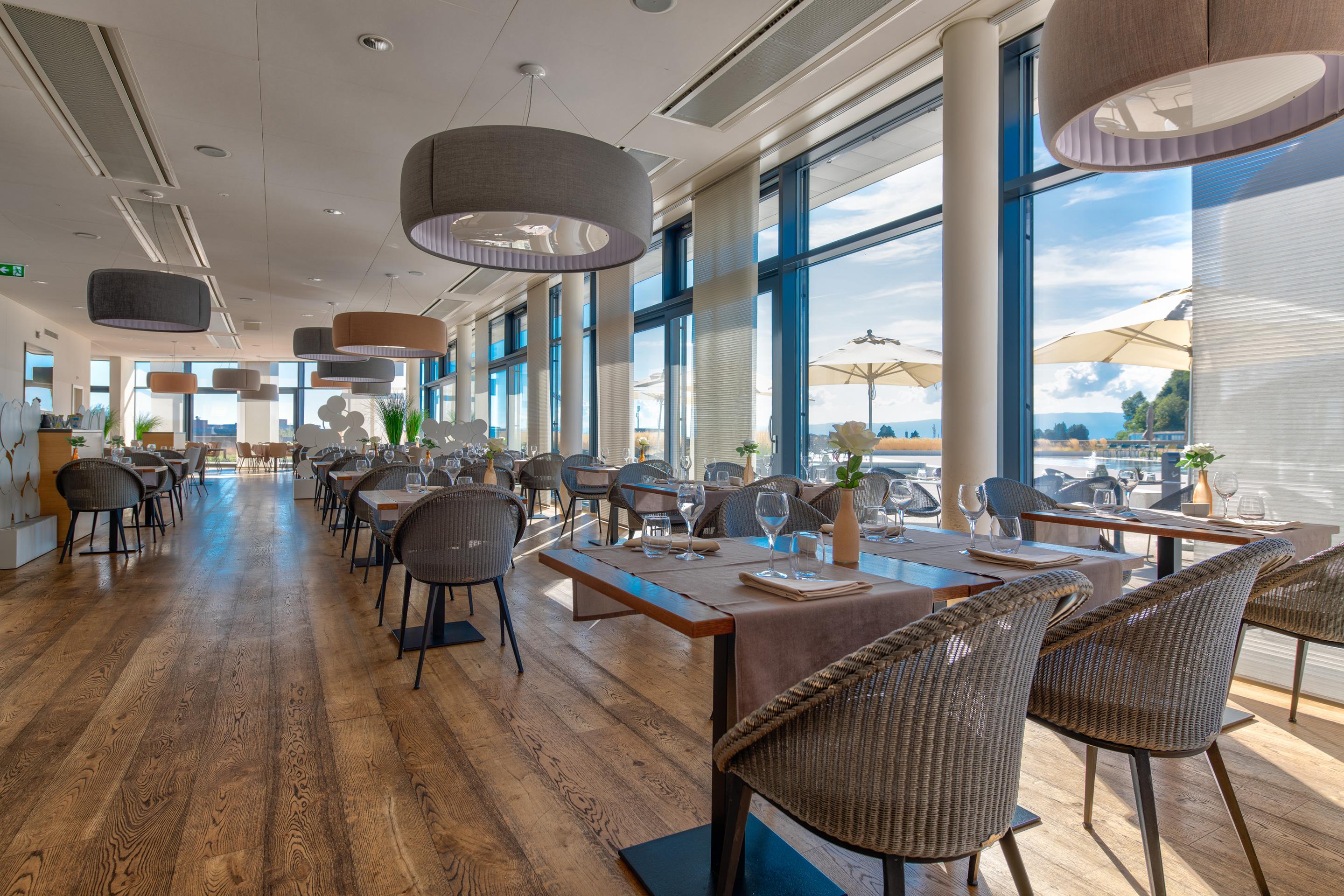 Aquatis Hotel Lozanna Zewnętrze zdjęcie