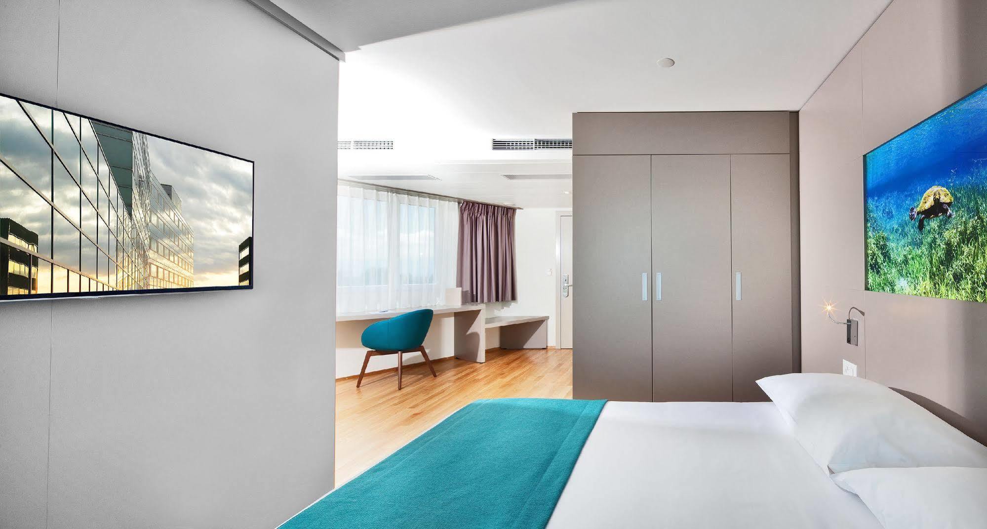 Aquatis Hotel Lozanna Zewnętrze zdjęcie